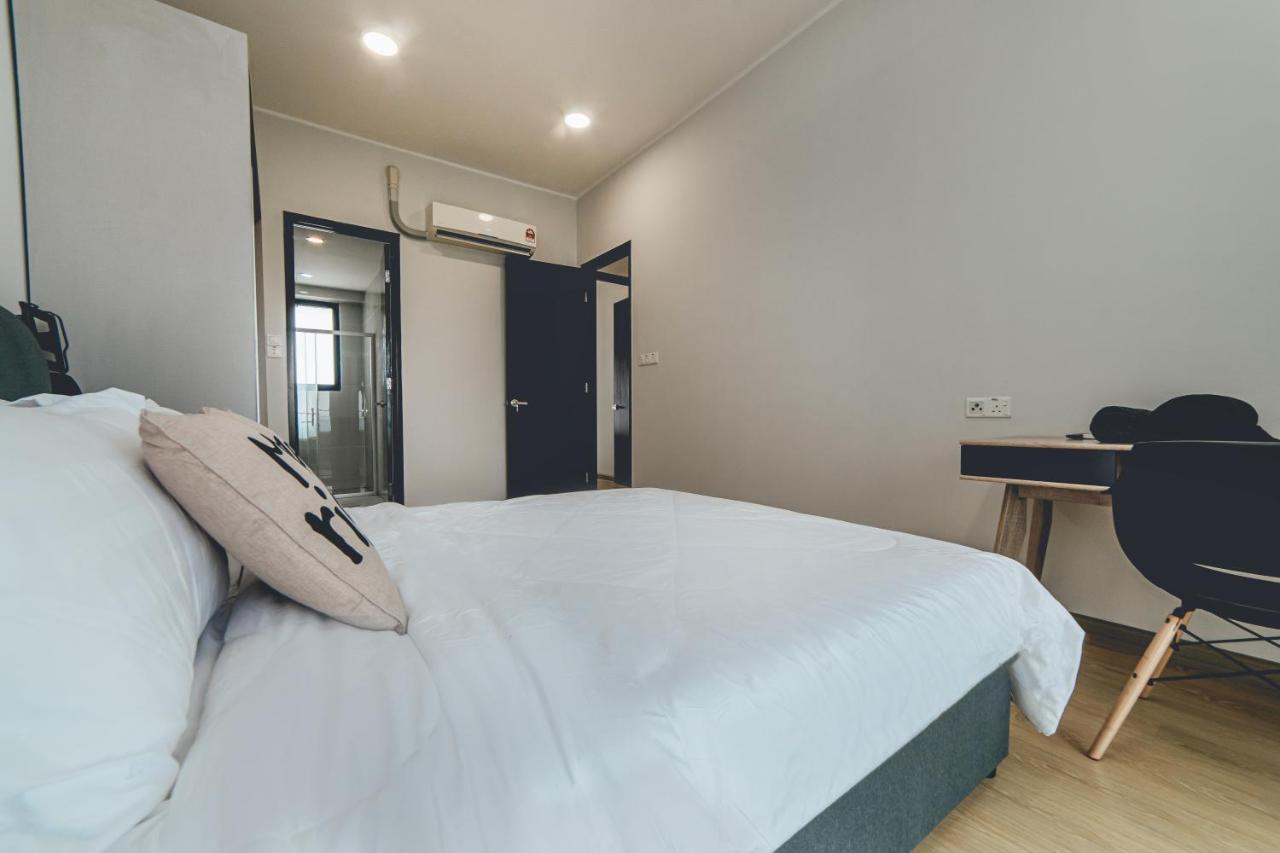 Tranquil Sea View Danga Bay 3br 6pax By Our Johor Bahru